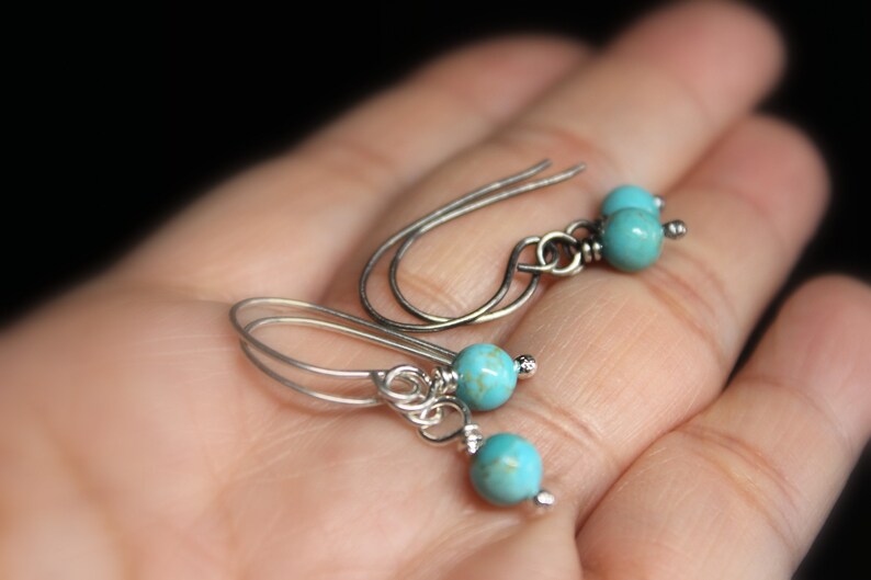Sterling Silver Kingman Turquoise Flower Cluster Dangle Earrings main image 0