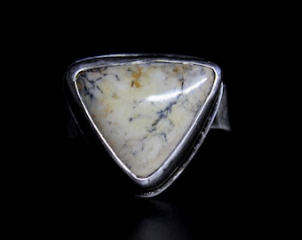 SIZE 7.75 - White Buffalo Turquoise Triangle Sterling Silver Ring  | Geometric Minimalist Boho Bohemian | Gugma Jewelry