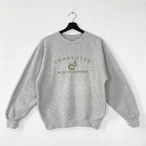Vintage University North Carolina Sweatshirt North Carolina Crewneck North Carolina Sweater Pullover Charlotte 49ers Embroidered Logo Small