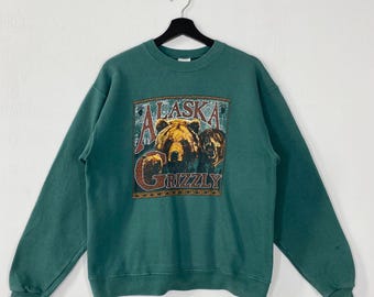Vintage 90s Outdoor Outfitters Sweatshirt Crewneck Pullover Alaska Grizzly Bear Leopard Dog Eagle Wolf Print Logo Green Small