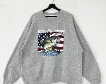 Bass pro shop crew neck sweatshirt hotsell