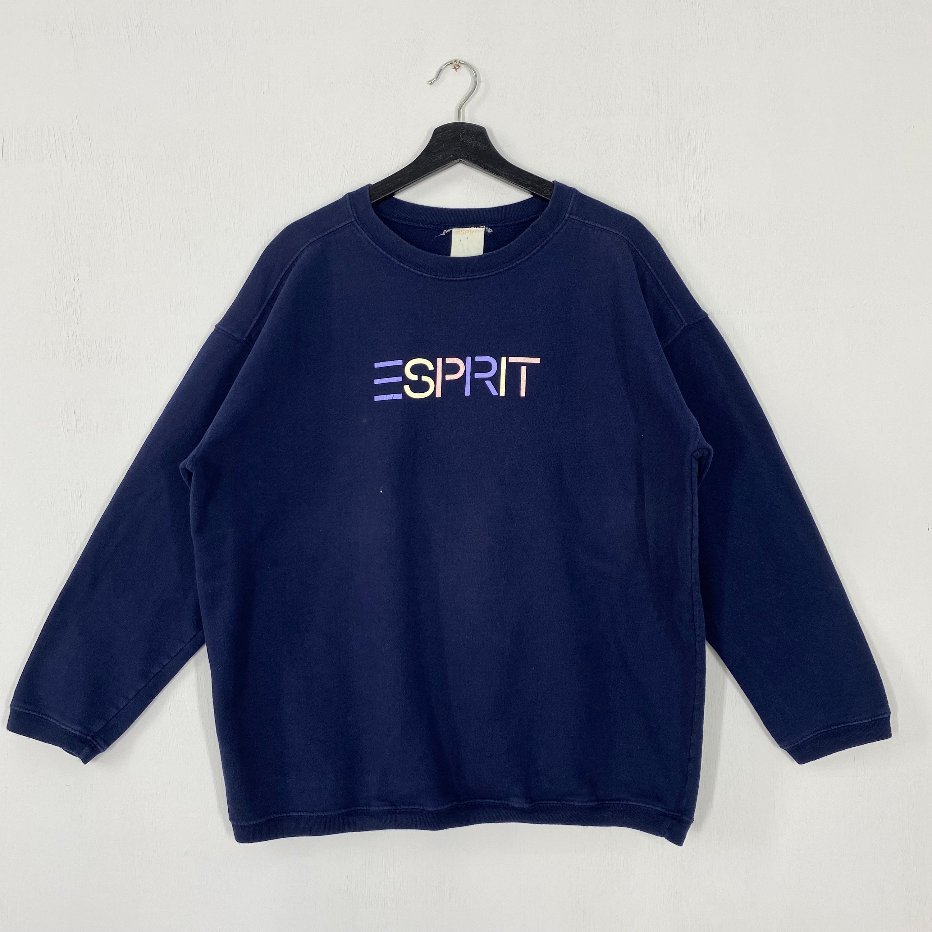 ESPRIT Damen Basic T-Shirt – Lässiger Kalifornien-Style Mit Stickdetail
