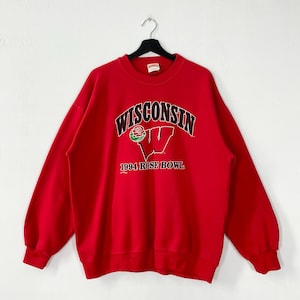 Vintage 90s University Wisconsin Sweatshirt Wisconsin Crewneck Wisconsin Sweater Pullover Wisconsin Badgers Print Logo Red Large