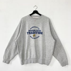 Vintage Marquette University Sweatshirt Marquette Crewneck Marquette Sweater Pullover Marquette Hilltoppers Print Logo Grey Medium