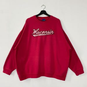 Vintage University Wisconsin Sweatshirt University Wisconsin Crewneck Wisconsin Sweater Pullover Wisconsin Badgers Embroidered Logo XXLarge