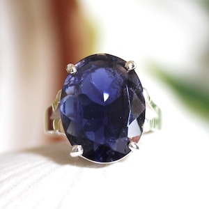 Ovaler Iolith-Ring: Sterlingsilber-Kristall, Größe 52