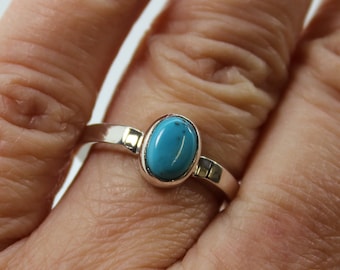 Tiny blue turquoise ring oval shape turquoise cabochon set on 925e sterling silver, handmade