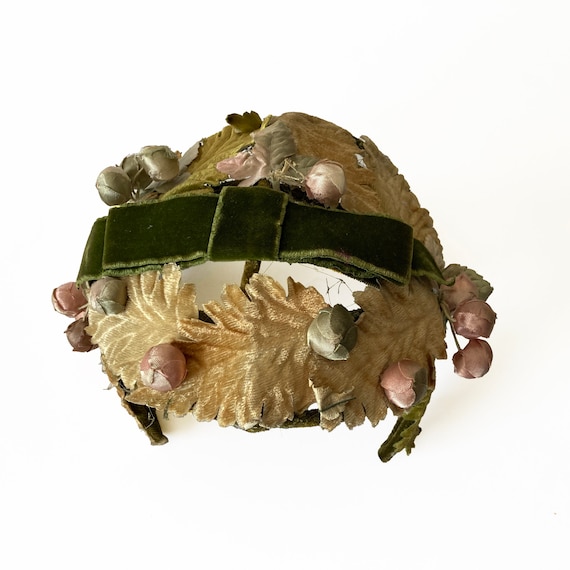 Leaf & Berry Spring Flower Hat Green Velvet Box 1… - image 1