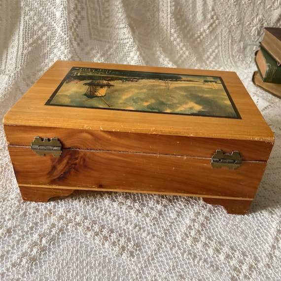 Wooden Cedar Keepsake Chest  Jewelry Box Dutch Sc… - image 4