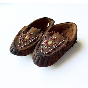 Antike Hirschleder Fransen Perlen Mokassins Babyschuhe