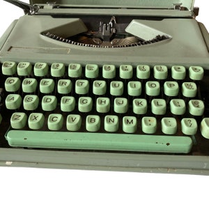 Hermes Baby Manual Portable Typewriter Made In Switzerland USA QWERTY Mint Green Housing & Keys image 2