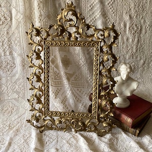 Cast Metal Picture Frame Ornate Acanthus Leaf Design Freestanding Gold Finish