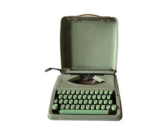 Hermes Baby Manual Portable Typewriter Made In Switzerland - USA QWERTY Mint Green Housing & Keys