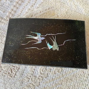 Asian Korean Lacquered Wooden Trinket Box Abalone Inlay of Swallows Birds With Embedded Glitter