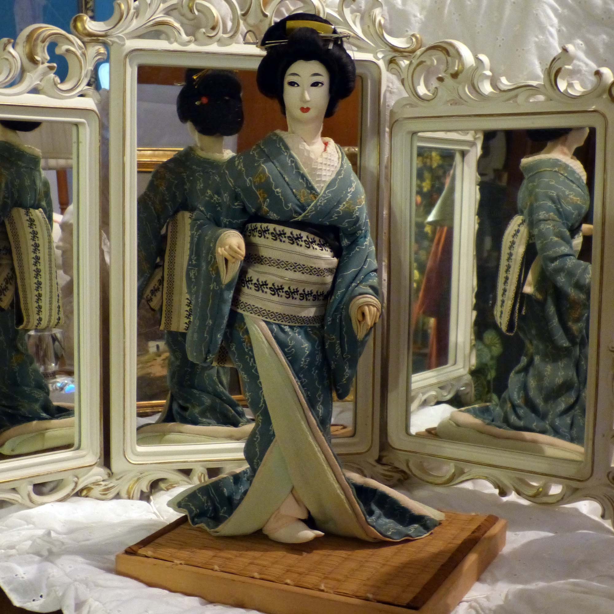 Japanese doll 日本人形 青 着物 傘 舞妓 kimono 差し