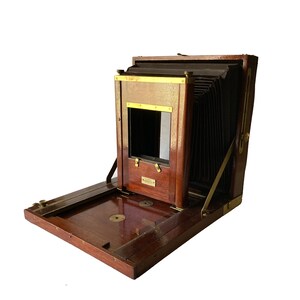 Universal Rochester Antique Optical Field Camera Mahogany & Brass With Bellows 8 x 10 Photo Incomplete