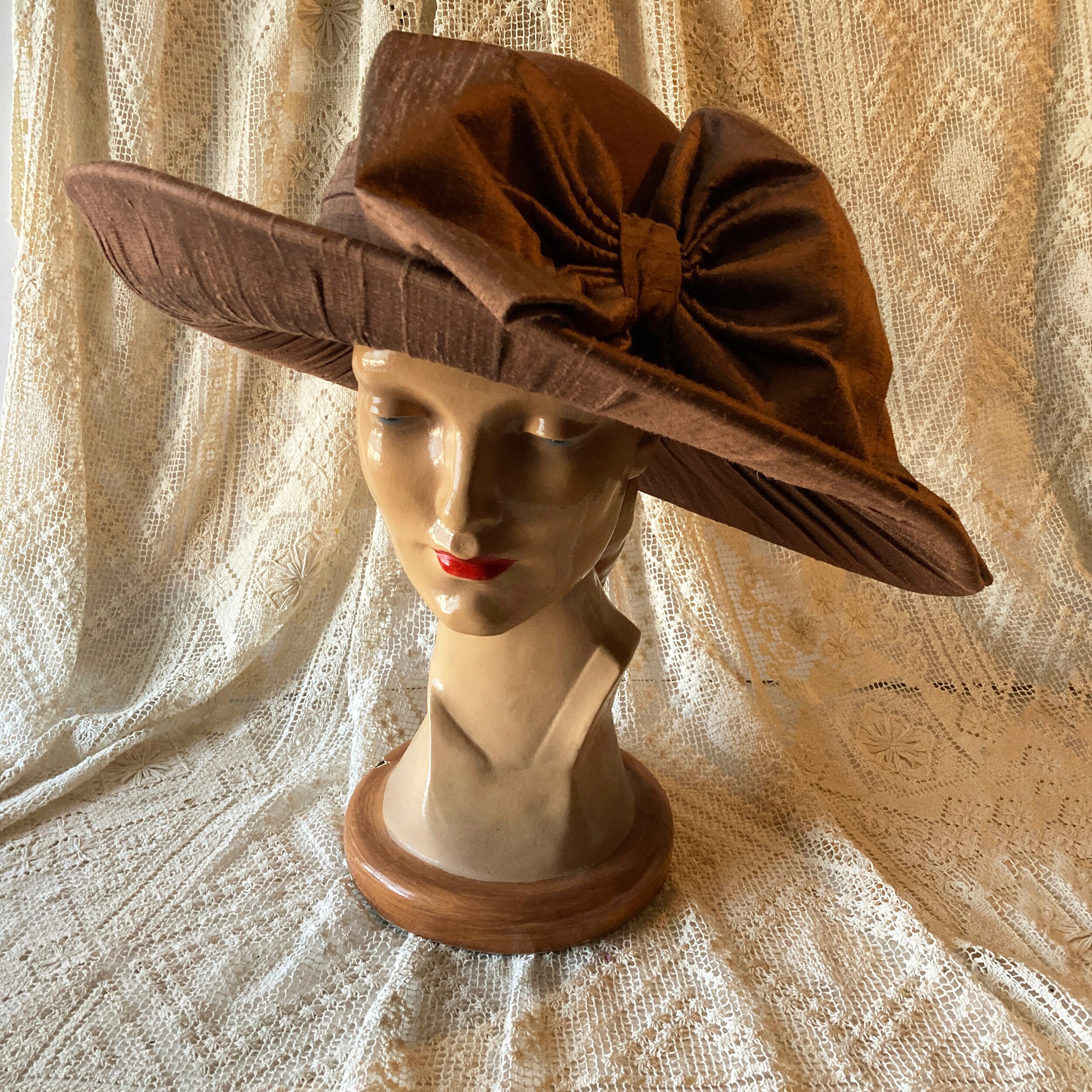 Vintage Whittall & Shon 1940\'s Style Hat Vtg Whittall & Shon wide Brim/bucket Hat Gold pearl sequins  main image 3