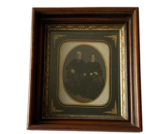 Ingewikkeld gematteerd Daguerrotype portret van een paar antieke Victoriaanse Shadowbox Frame walnoothout