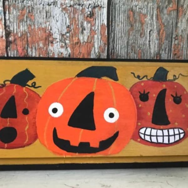 Primitive Halloween Painting, Jack O Lantern Trio Wall Hanging, Small Fall Plaque