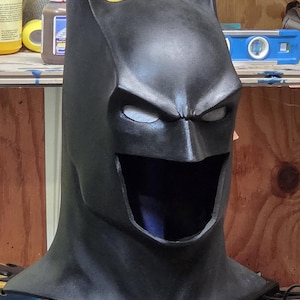 Ręcznie robiony elastyczny uretanowy kaptur nietoperza – lekki, wytrzymały i wygodny, nadający się do noszenia rekwizyt do cosplayu i element dekoracyjny