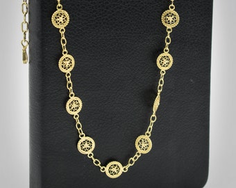 Circle - Gold filigree necklace