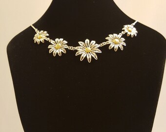 Collana Artigianale Con Ciondolo Margherita Traforata, Placcata Argento &ndash; Regalo Con Sacchettino