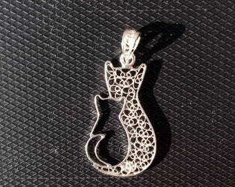 Cat&cat - silver filigree pendant (optional chain)