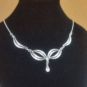 Cat Eyes silver filigree necklace image 1