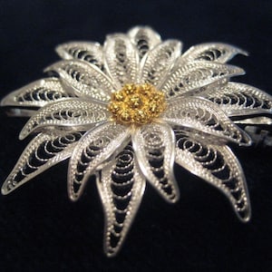 Edelweiss I - silver filigree brooch