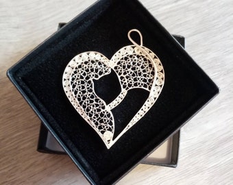 Cat in Heart - silver filigree pendant (optional chain)