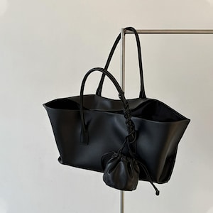 Leather Tote Bag,  Women&#39;s Leather Handbag, Leather Top Handle Bag, Bucket Bag, Minimalist Tote Bag