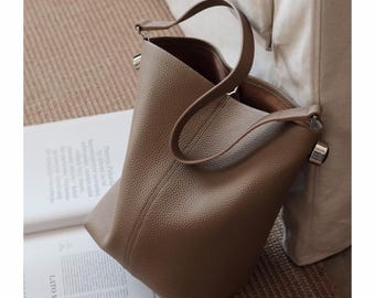 Leder Umhängetasche, Minimale Leder Einkaufstasche, Damen Unterarmtasche, Minimalistische Leder Geldbörse