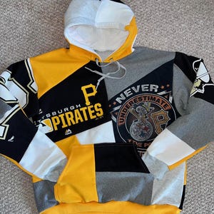 Custom College Sweatshirt for Football Game Apparel Personalizable University Hoodie for Tailgate Merch