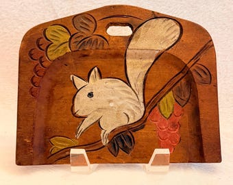 Vintage Hand-Carved Wood Table Crumber / Crumb Tray – White Squirrel & Grapes