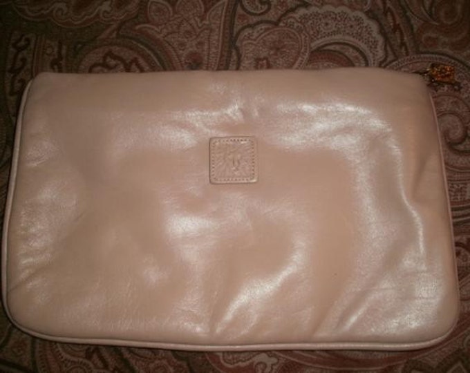 VINTAGE Anne Klein Calderon Clutch Purse Lion Logo Leather Bag Tan Etsy