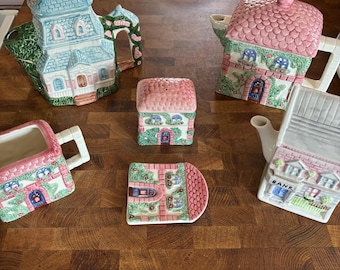 Avon 1980&#39;s teapot complete set
