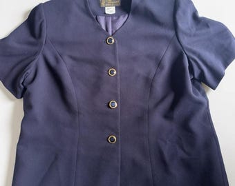 Blazer vintage blu navy da donna, giacca strutturata con 20 bottoni dorati, ideale per il lavoro.