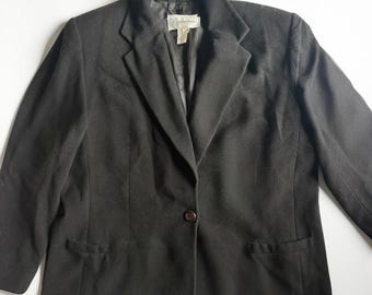 Blazer feminino de lã e cashmere, tamanho XL, preto, minimalista, luxuoso e discreto.