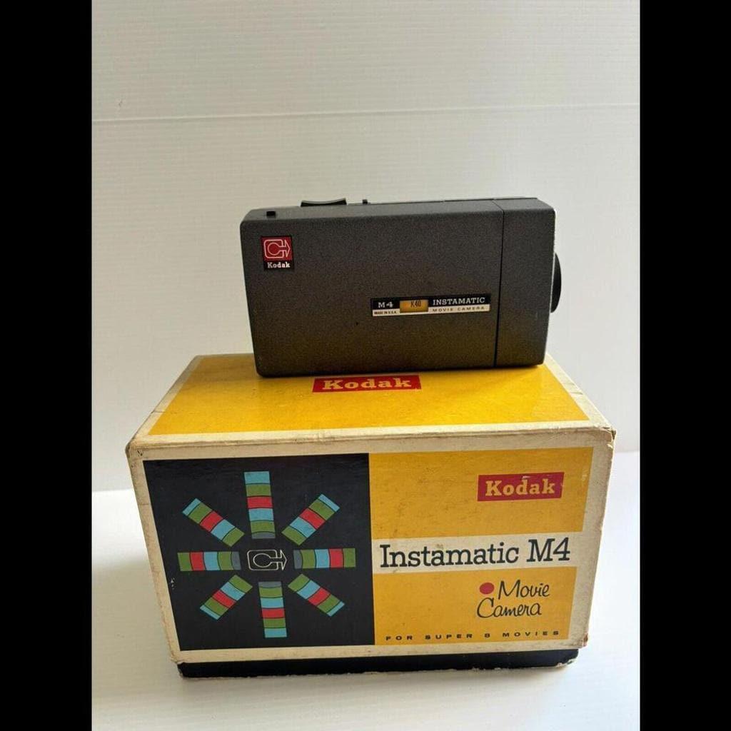 VINTAGE KODAK INSTAMATIC 204 Film Camera Untested + Case