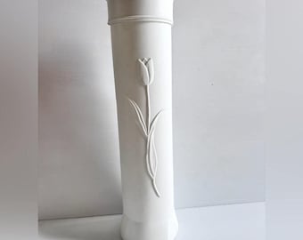 Vintage White plastic Toilet Paper Holder Storage Embossed Tulip