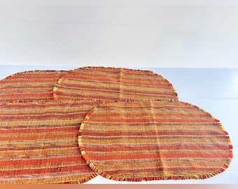Set of 4 Retro Woven Oval Placemats Warm Earth Tones Vintage Decor