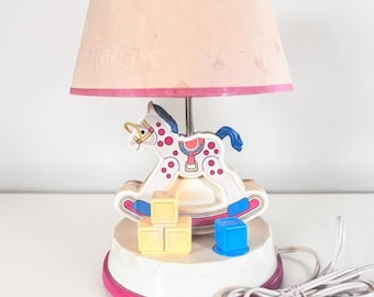 Vintage Fisher Price Kinderzimmerlampe mit Musik-Schaukelpferd, 1984