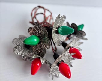 Vintage Christmas Lights 110" Red Green Bulbs w/ Metal Reflector Flowers Working