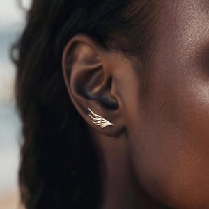 Flow Sterling Silver Ear Climber - Nature-Inspired Jewelry, Dainty Ear Crawler, Minimalist Ear Cuff, Nature-Inspired Jewelry.
