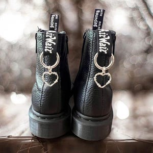 Barbed Wire Heart Boot Charms - Heart Doc Charms - Doc Martens Boot Tag Charms -  Boot Accessories - Goth Pop Punk Grunge Elder Emo Gift