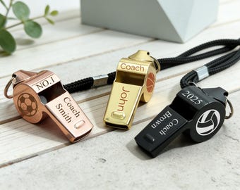 Op maat gegraveerde koetsfluit: roestvrijstalen scheidsrechterscadeau met koord