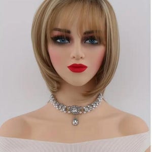 Everyday Elegance Ombre Blonde Pixie Cut Wig Heat Resistant Straight Layered Bob
