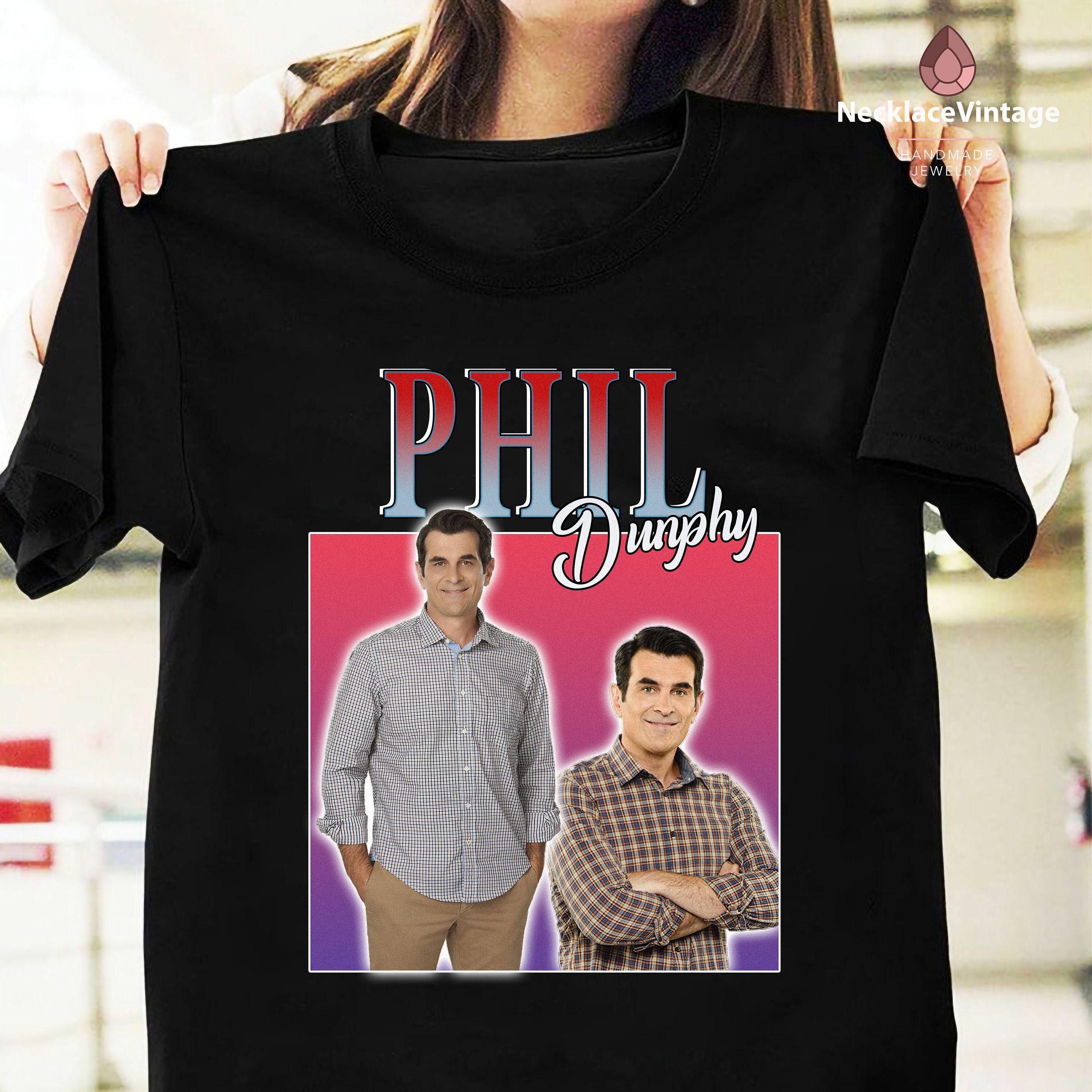 Discover Phil Dunphy Moderne Familie TV Series T-Shirt