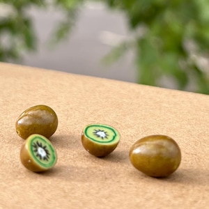 Dollhouse Miniature Kiwi Fruit - 4 pieces