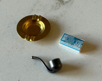 Bid Now: A Collection Of Irish Wade Ashtrays, Pipe Racks, Turtles - View #6